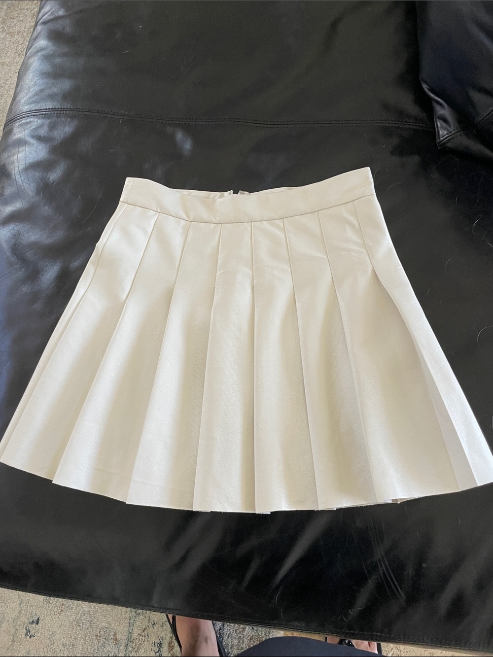 Aritzia Sunday Best Cream Pleated Skater preppy skirt